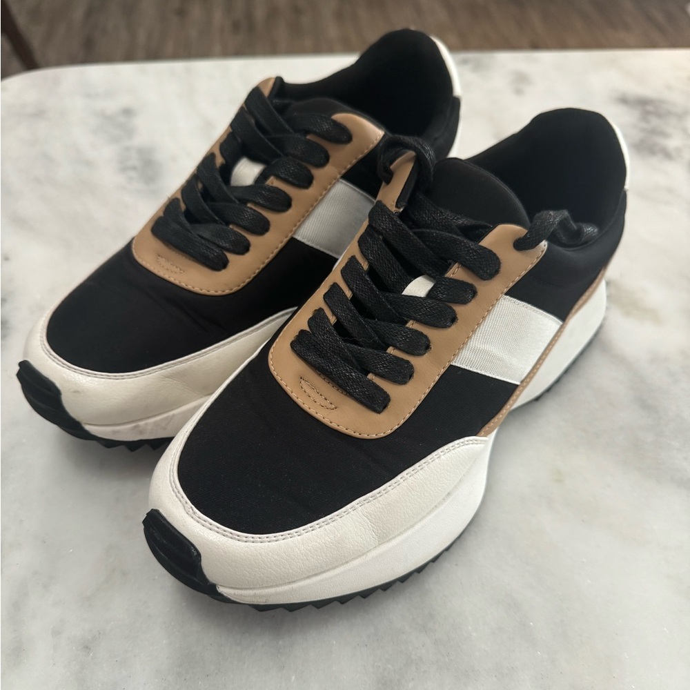 Stylish Black and Tan Women's Sneakers